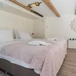 Hotel 1001 Nights Boutique Lofts Haarlem