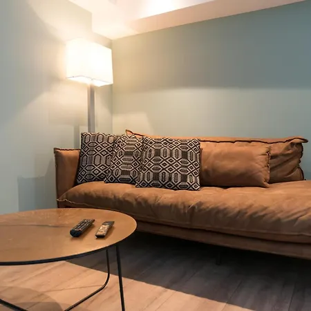 1001 Nights Boutique Lofts 호텔 2*