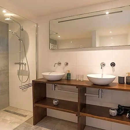 1001 Nights Boutique Lofts Hotel Haarlem