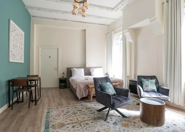 1001 Nights Boutique Lofts 3* Haarlem